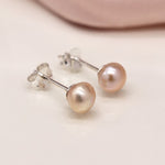 Load image into Gallery viewer, Silver Studs - Pearl
