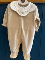 Load image into Gallery viewer, Flower Collar Velour Sleepsuit
