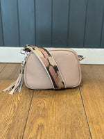 Load image into Gallery viewer, Leather Triple Zip Camera Bag
