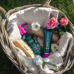 Load image into Gallery viewer, RHS Gift Tin Set - Wild Rhubarb &amp; Mint
