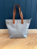 Load image into Gallery viewer, Leather Tote Bag
